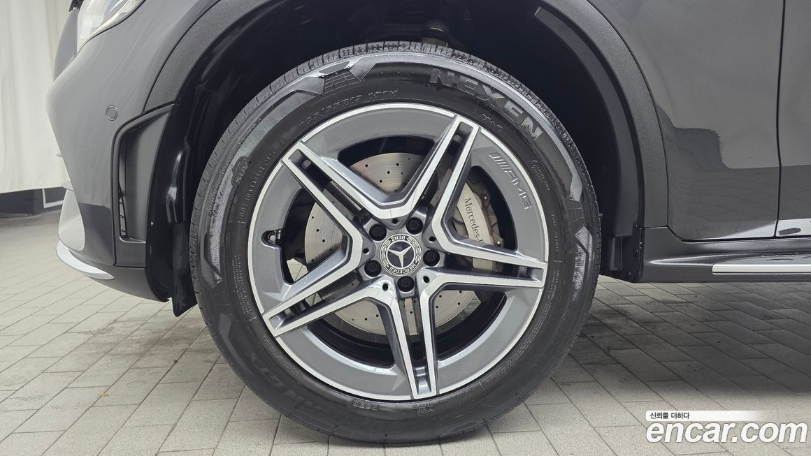 Mercedes-Benz GLC-Class 2022