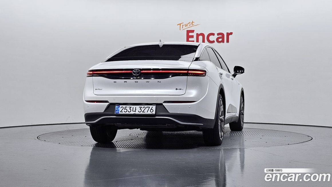Toyota Crown 2024