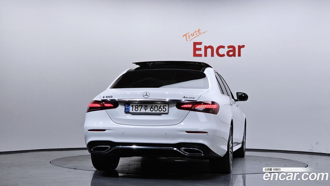 Mercedes-Benz E-Class 2022