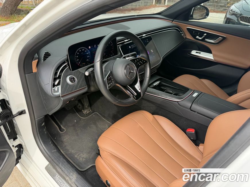 Mercedes-Benz E-Class 2025