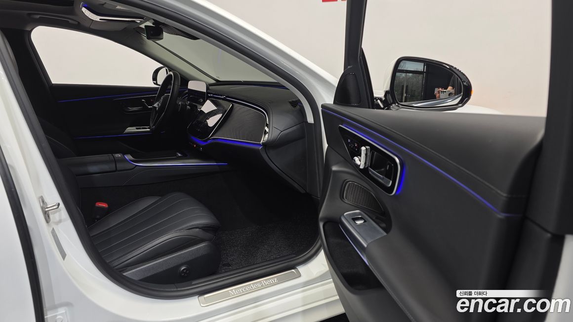 Mercedes-Benz E-Class 2024
