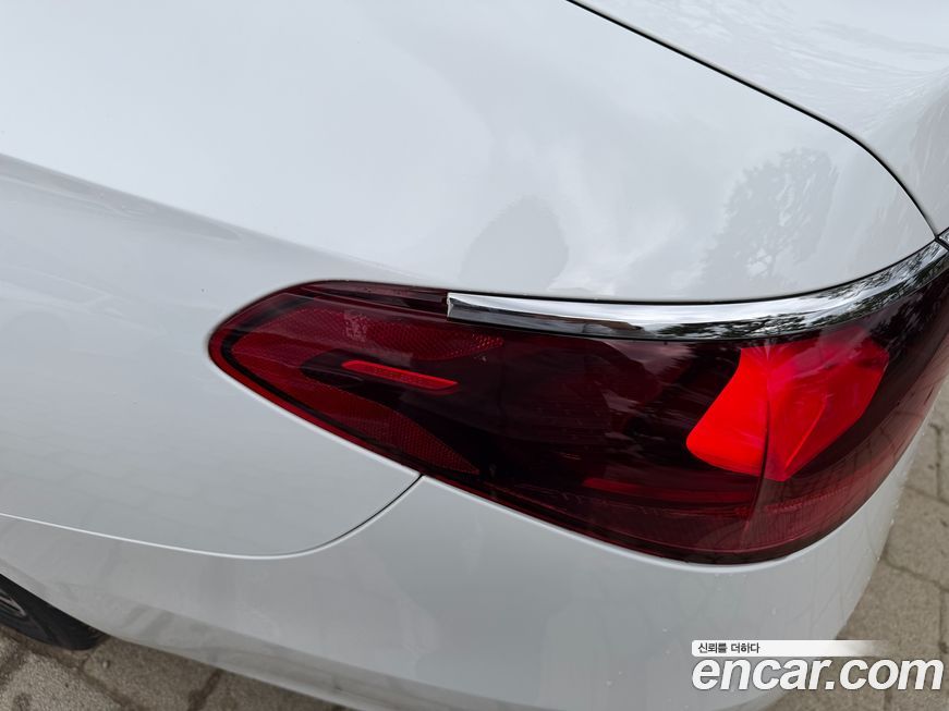 Mercedes-Benz E-Class 2025