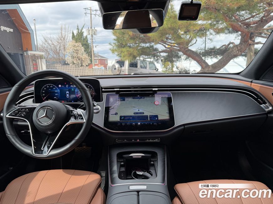 Mercedes-Benz E-Class 2025