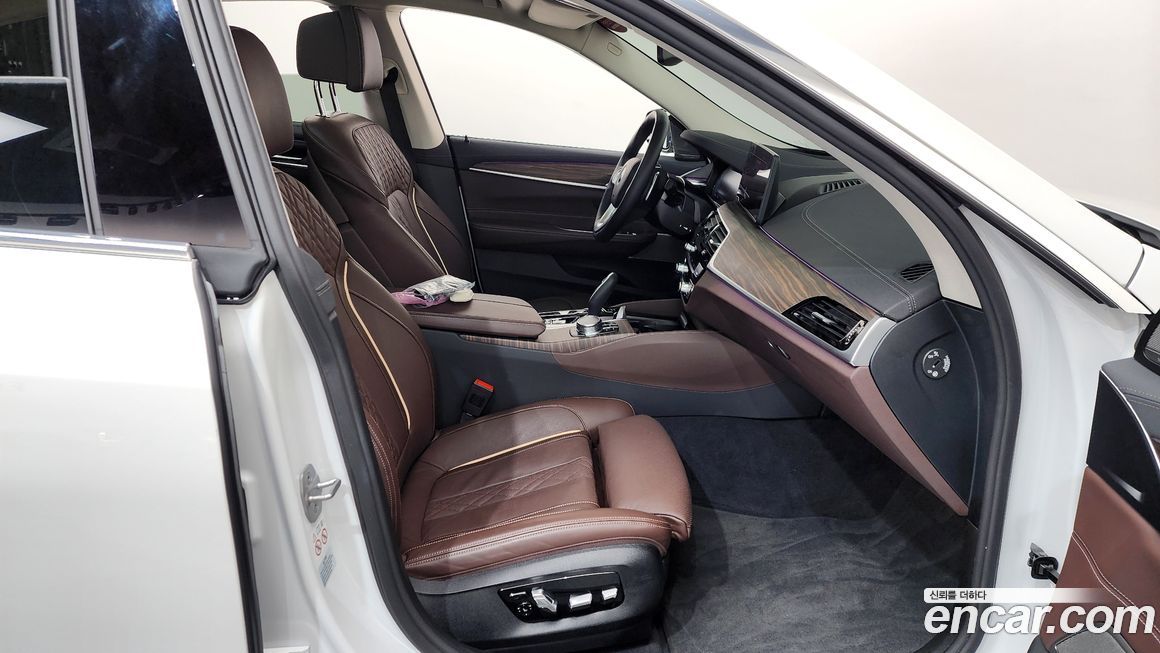 BMW Gran Turismo 2023