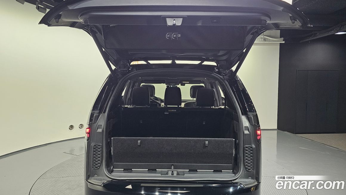 Land Rover Discovery 2022