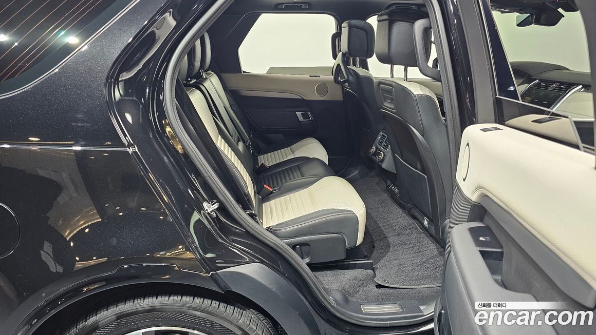 Land Rover Discovery 2022