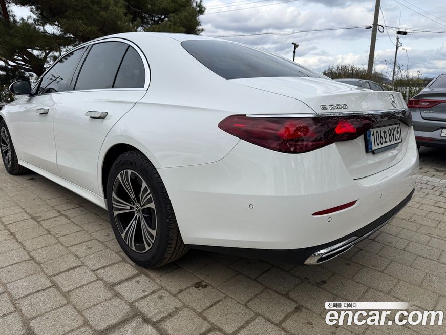 Mercedes-Benz E-Class 2025