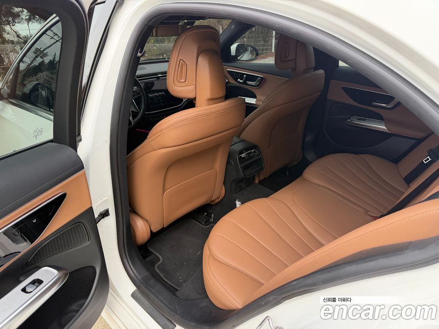 Mercedes-Benz E-Class 2025