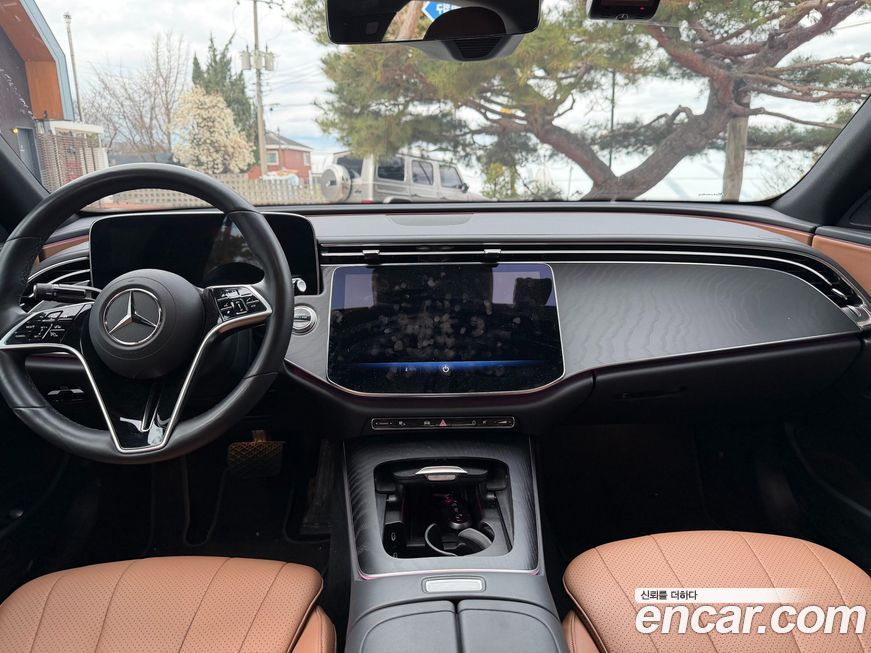 Mercedes-Benz E-Class 2025