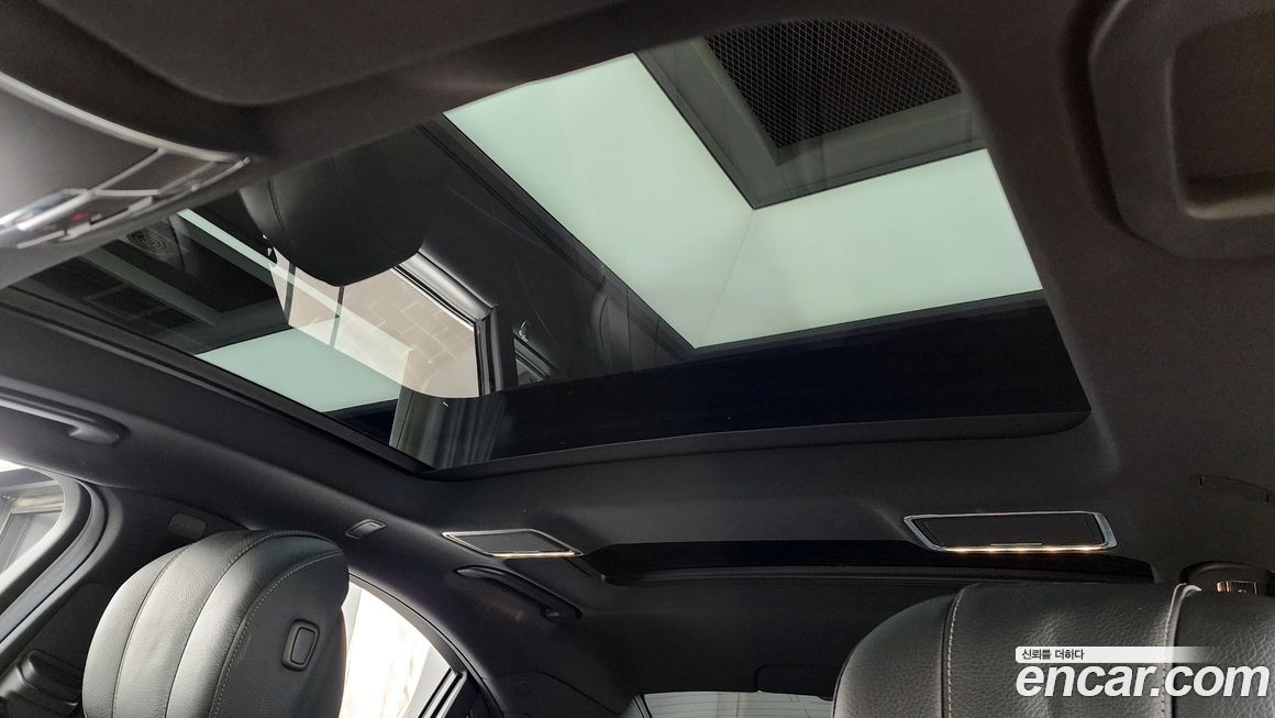 Mercedes-Benz S-Class 2020