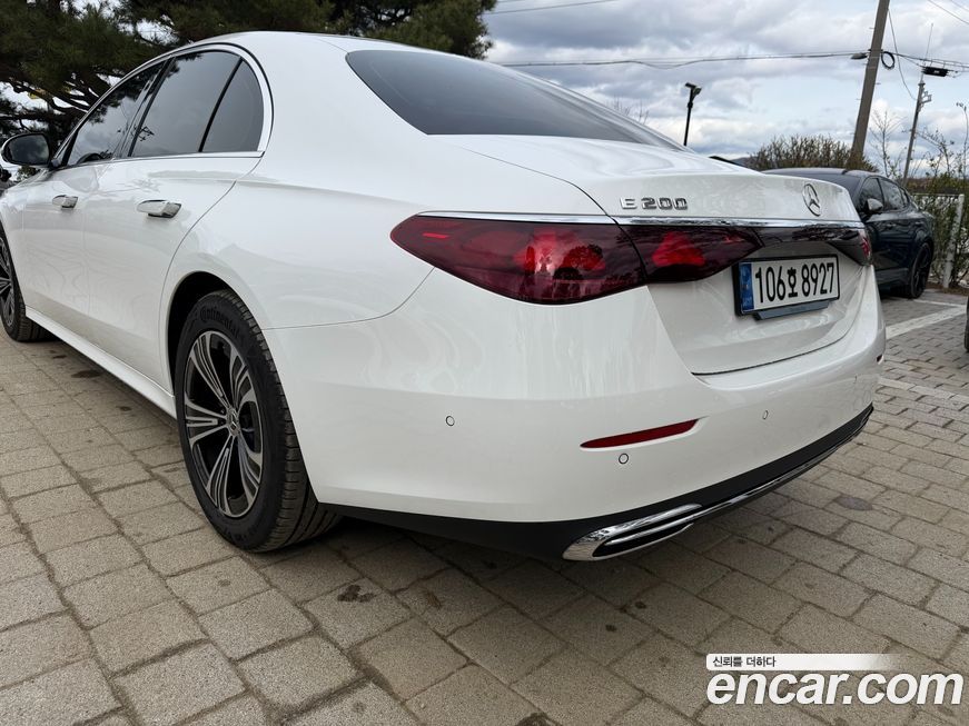 Mercedes-Benz E-Class 2025