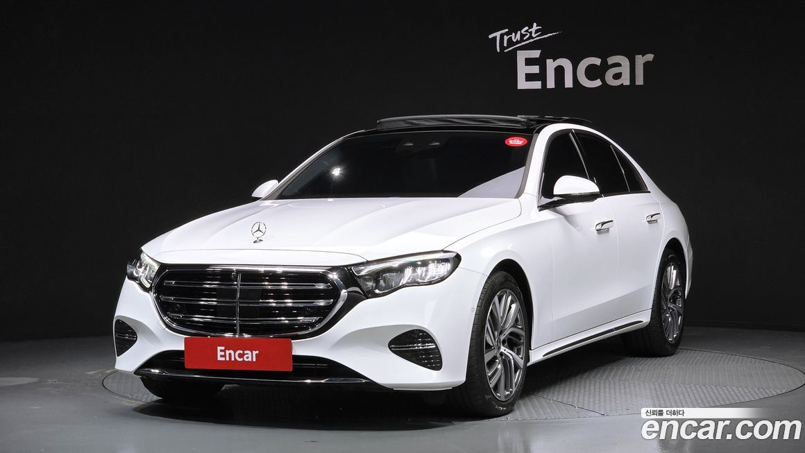Mercedes-Benz E-Class 2024