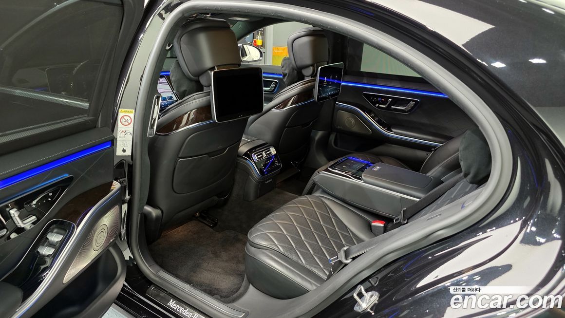 Mercedes-Benz S-Class 2021