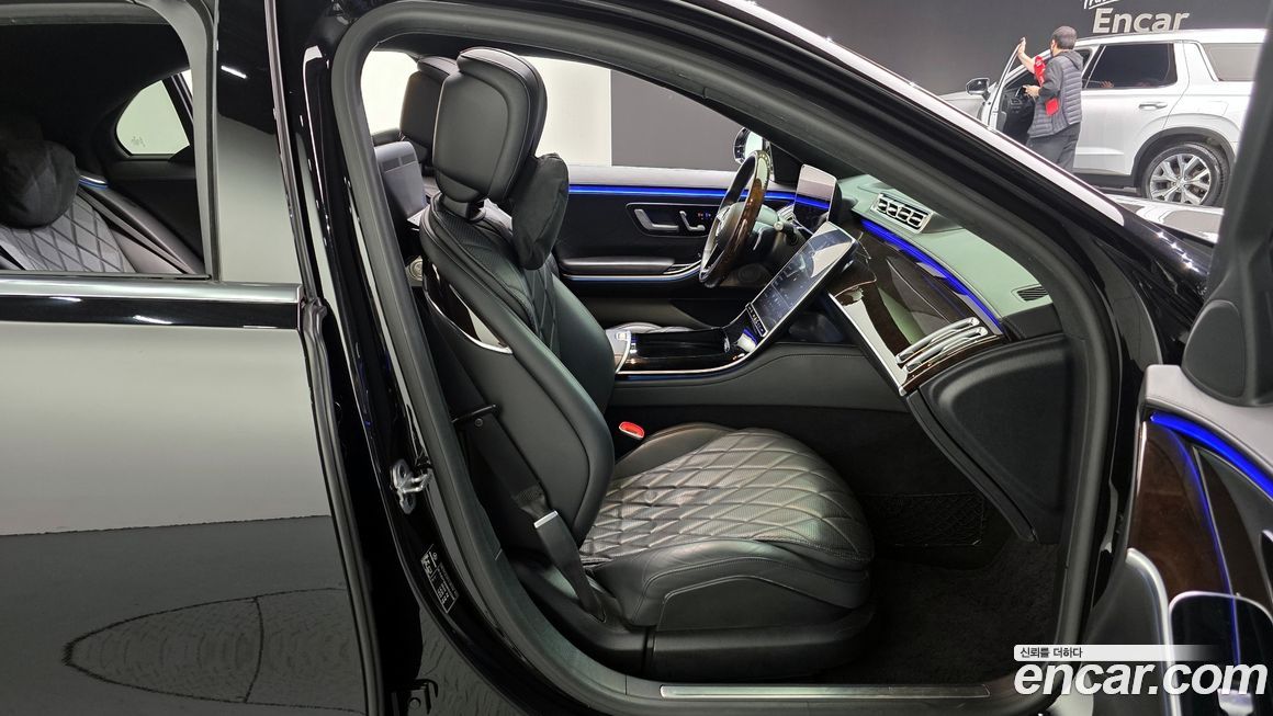 Mercedes-Benz S-Class 2021