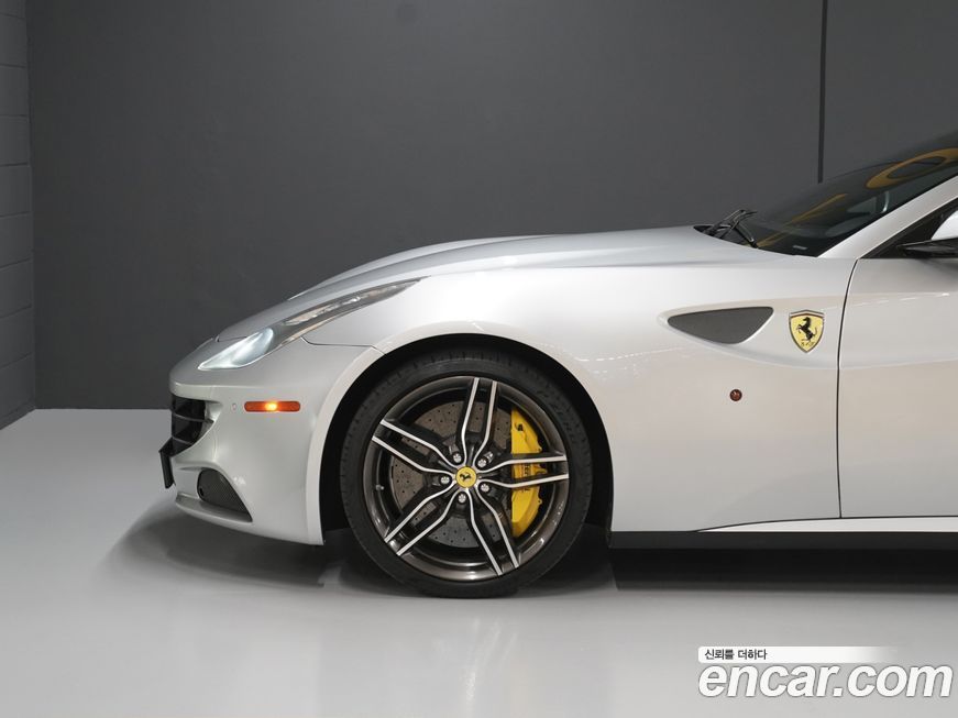 Ferrari FF 2013