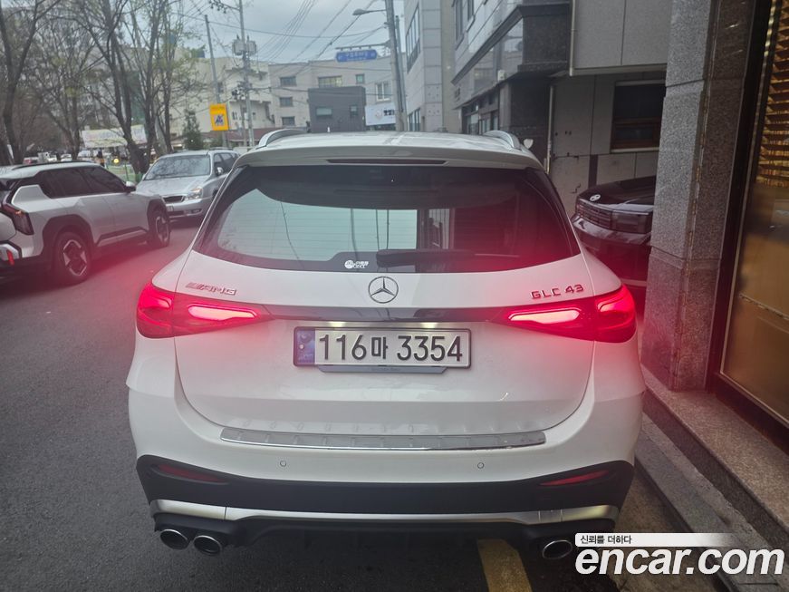 Mercedes-Benz GLC-Class 2024