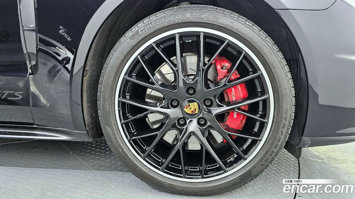 Porsche Panamera 2022