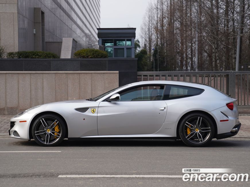 Ferrari FF 2013
