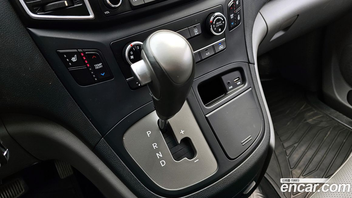 Hyundai Starex 2016
