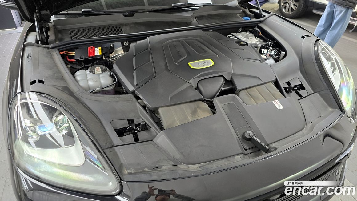 Porsche Cayenne 2022