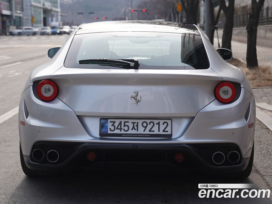 Ferrari FF 2013