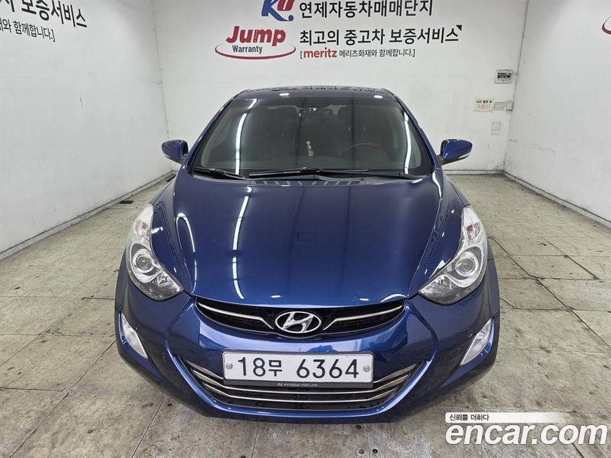 Hyundai AVANTE 2013