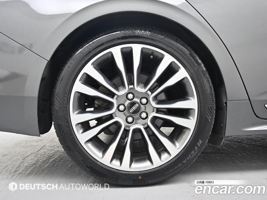 Lincoln Continental 2017