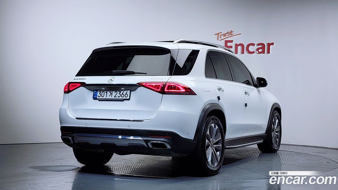 Mercedes-Benz GLE-Class 2021