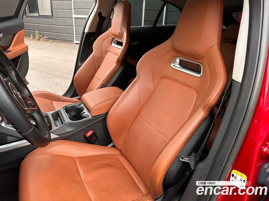 Jaguar I-PACE 2019