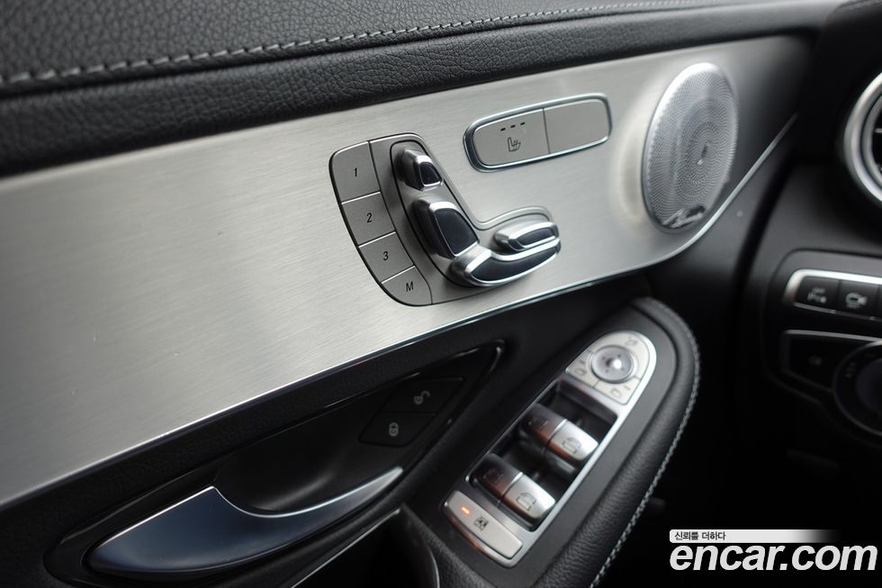 Mercedes-Benz GLC-Class 2019