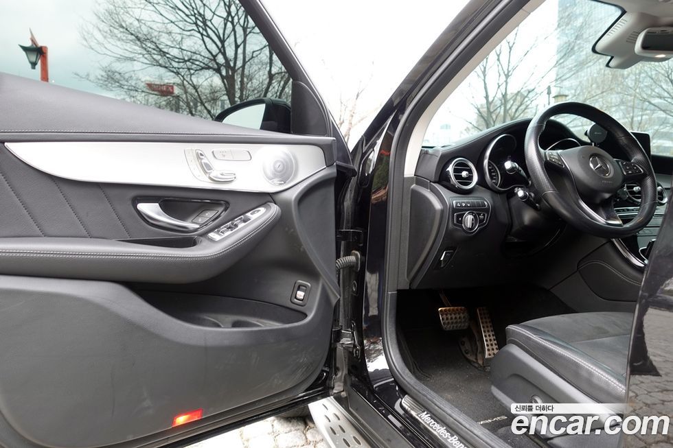 Mercedes-Benz GLC-Class 2019