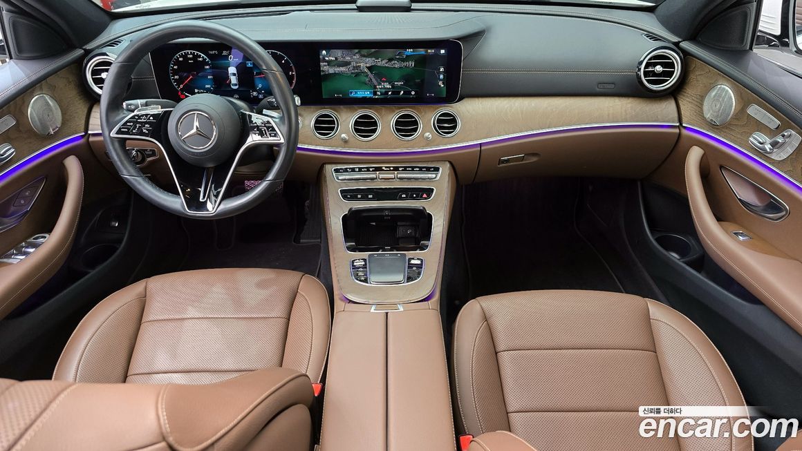 Mercedes-Benz E-Class 2022
