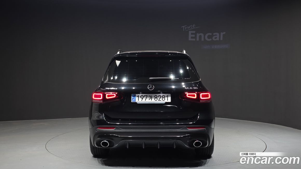 Mercedes-Benz GLB-Class 2023