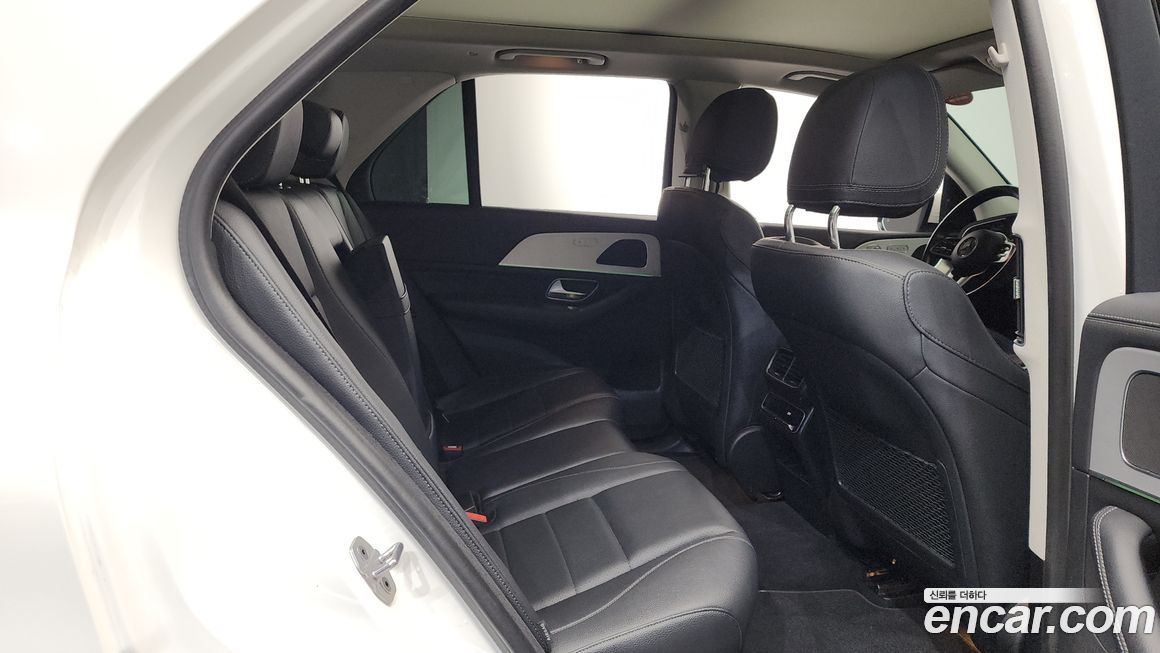 Mercedes-Benz GLE-Class 2021