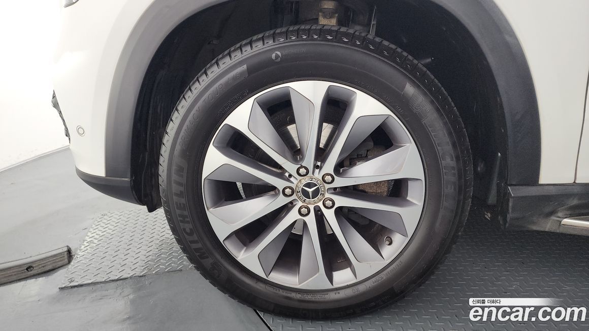 Mercedes-Benz GLE-Class 2021