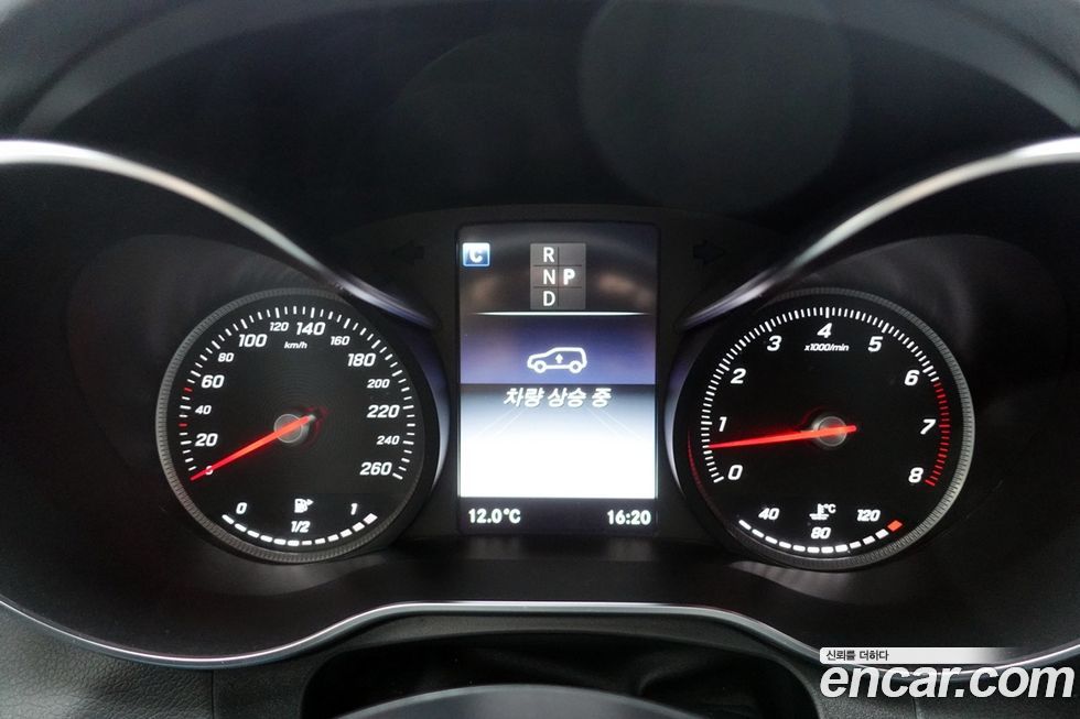 Mercedes-Benz GLC-Class 2019