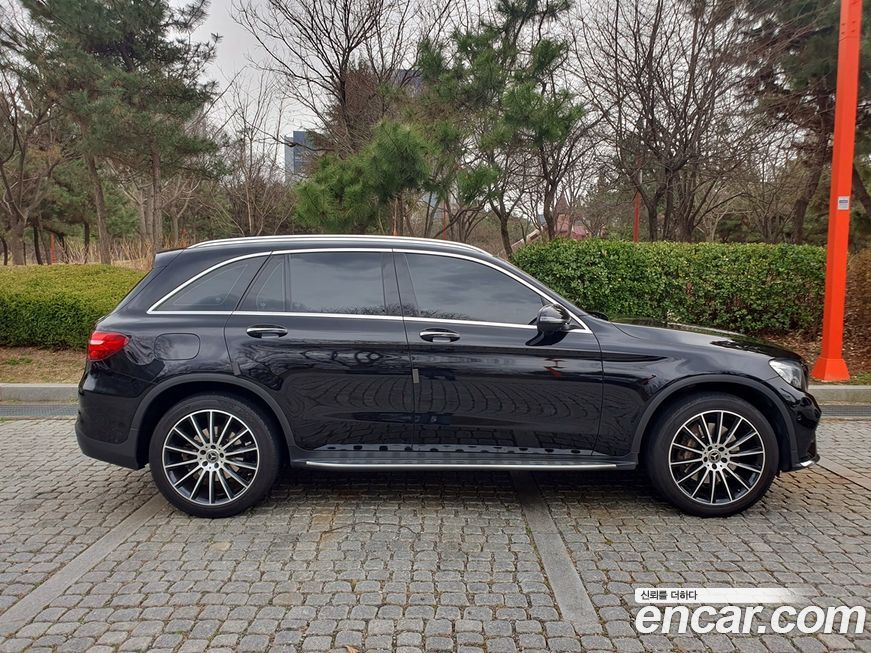 Mercedes-Benz GLC-Class 2019
