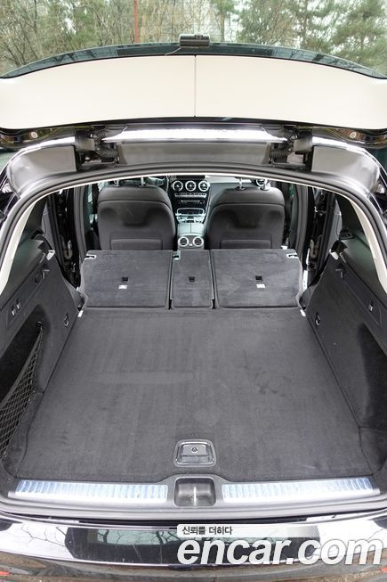 Mercedes-Benz GLC-Class 2019