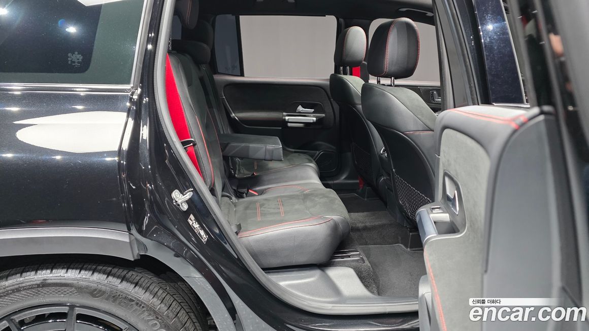 Mercedes-Benz GLB-Class 2023