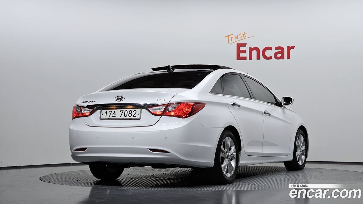 Hyundai Sonata 2011