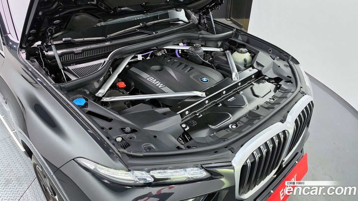 BMW X7 2025
