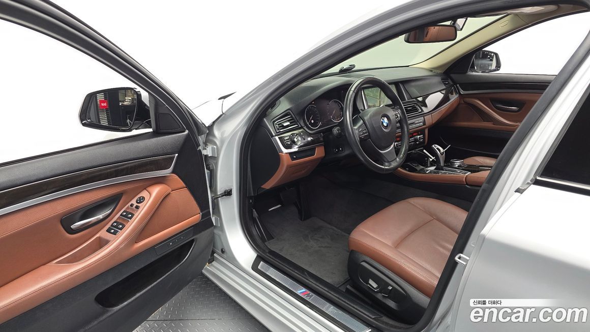 BMW 5-Series 2016