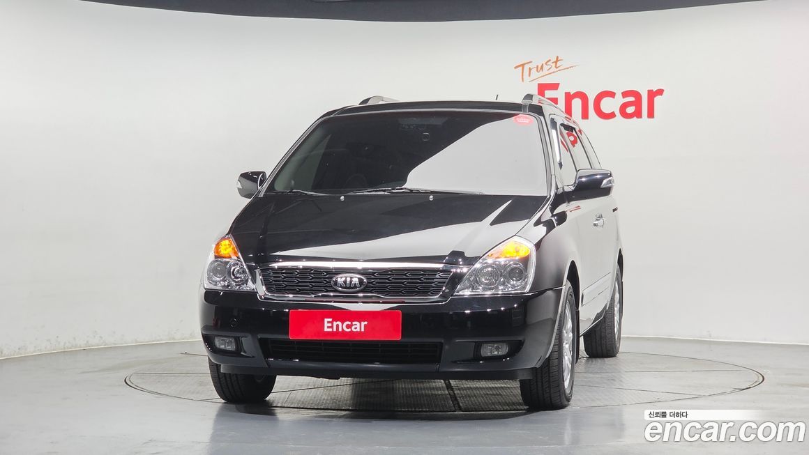 Kia Canival 2012