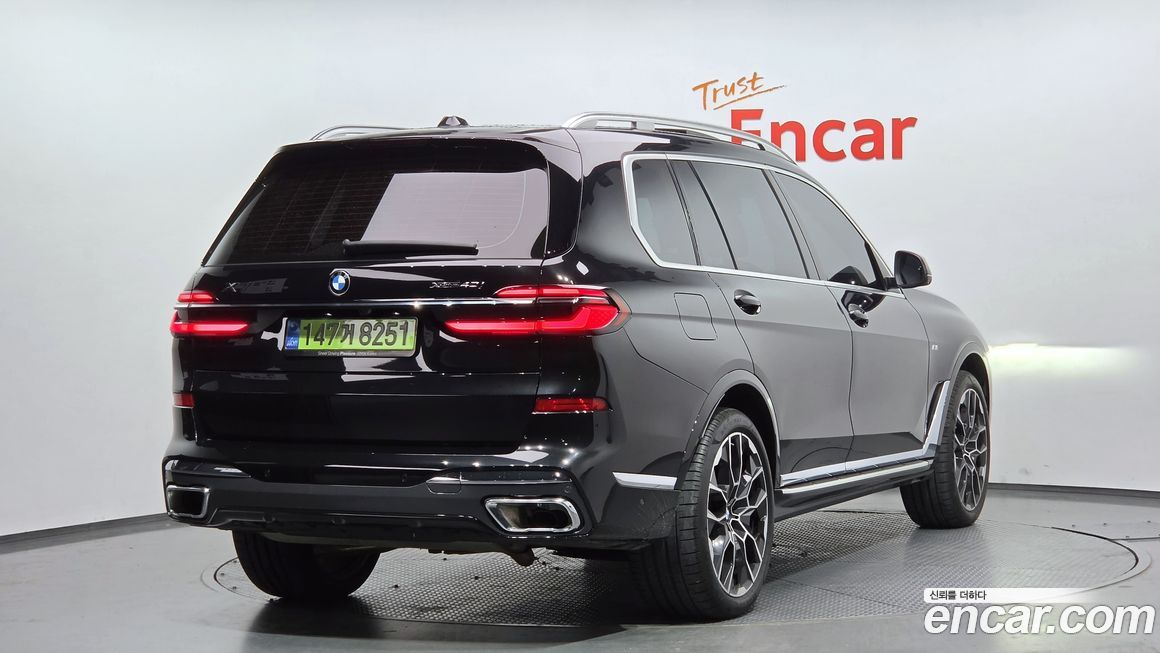 BMW X7 2025