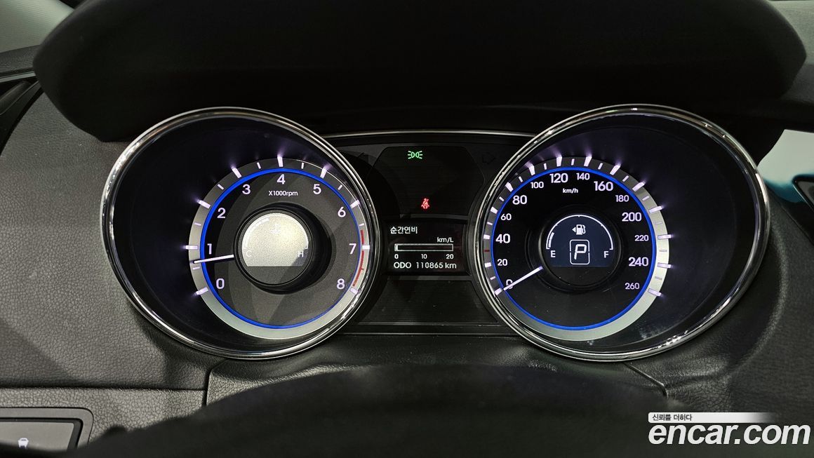 Hyundai Sonata 2011