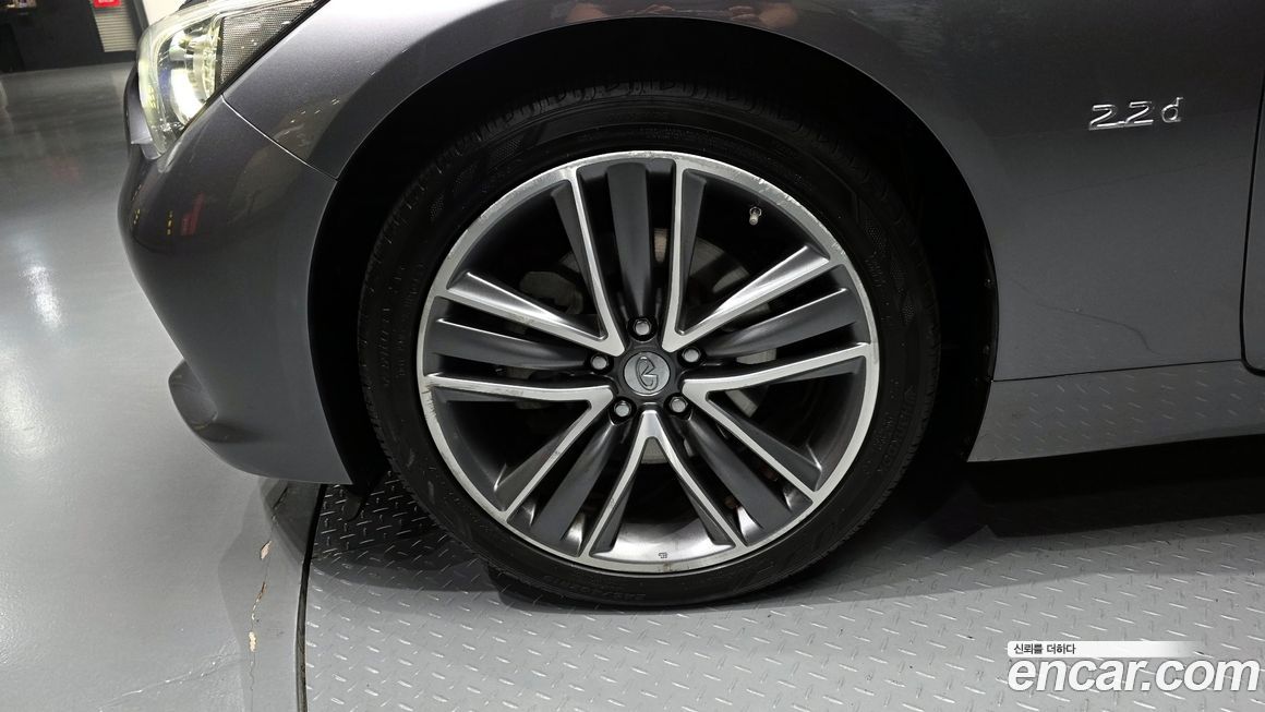 Infiniti Q50 2016