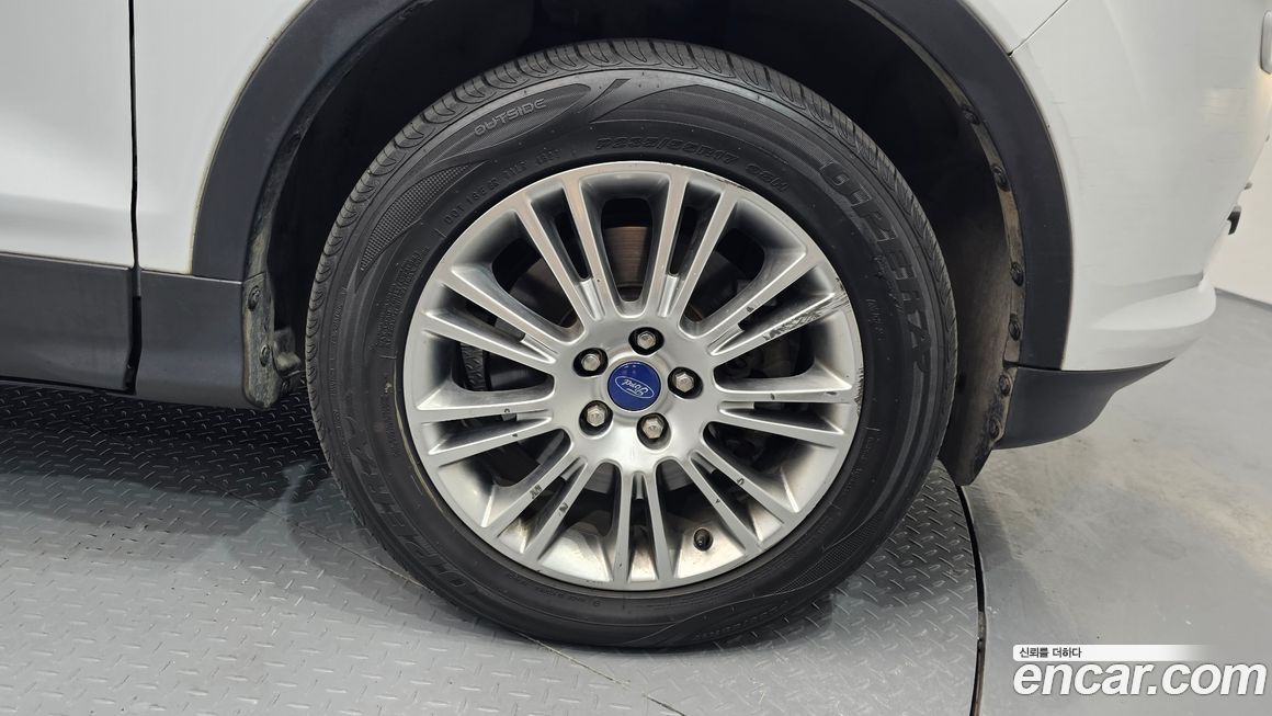 Ford Kuga 2016