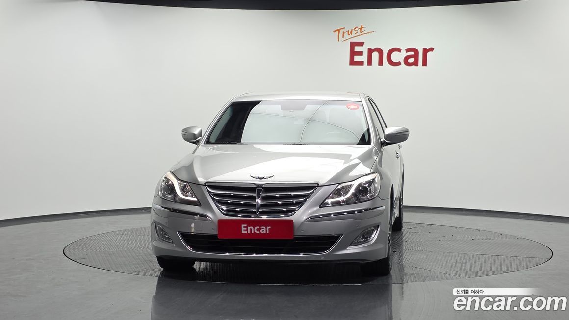 Hyundai Genesis 2013