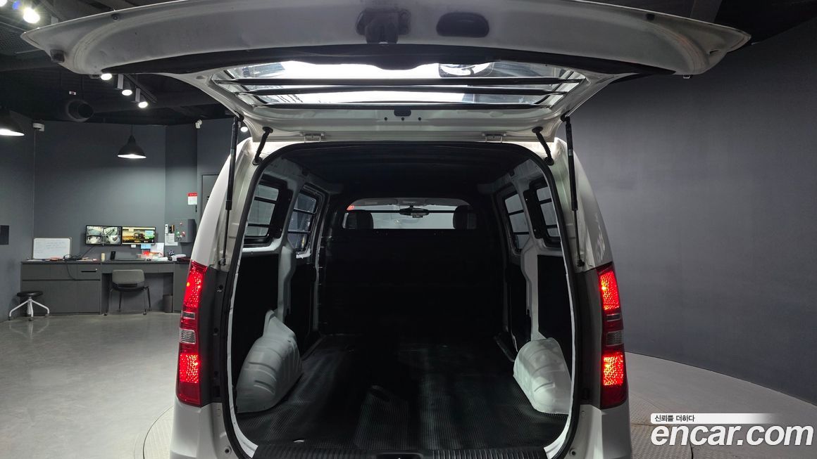 Hyundai Starex 2016