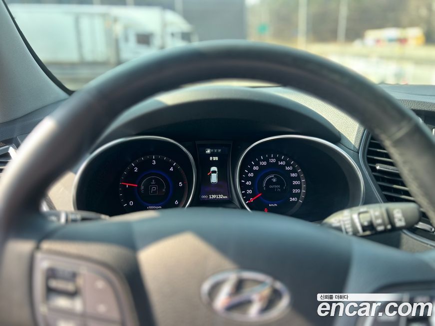Hyundai Santafe 2014